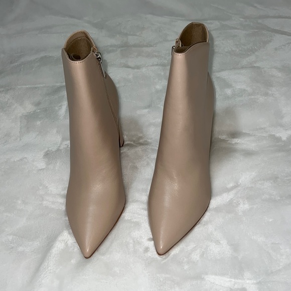 🆕 Marc Fisher, Light Natural Leather Booties. - Picture 6 of 10